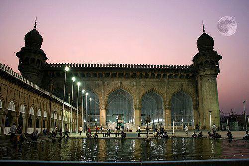 <p>Hyderabad Camii-Hindistan</p>
