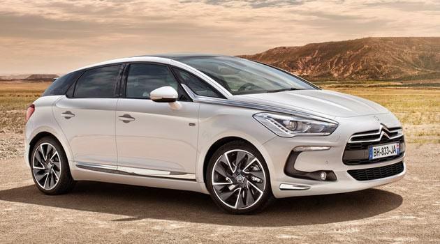 Citroen DS5 1.6 e-Hdi Sınıfı: D - 115 hp, 270 nm - BMP6, 6 ileri, yarı otomatik Ortalama Tüketim: 4,4 Başlangıç Fiyatı: 87.400 YORUM: Araç kesinlikle çok şık, çok modern. Spor otomobillerden daha çok dikkat çekiyor. İkinci elde çok değer kaybedebilir.