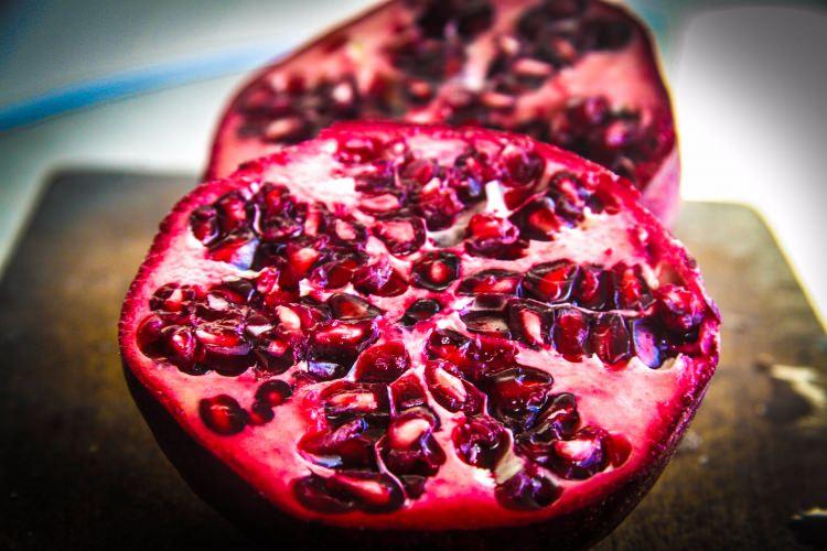 <p>Cildinizi nemlendirir, Ph dengesini düzenlemeye yardımcı olur, çevresel kirliliğin oluşturduğu toksik etkiden ve güneşin zararlı etkilerinden cildinizi korur. </p>

<p> </p>
