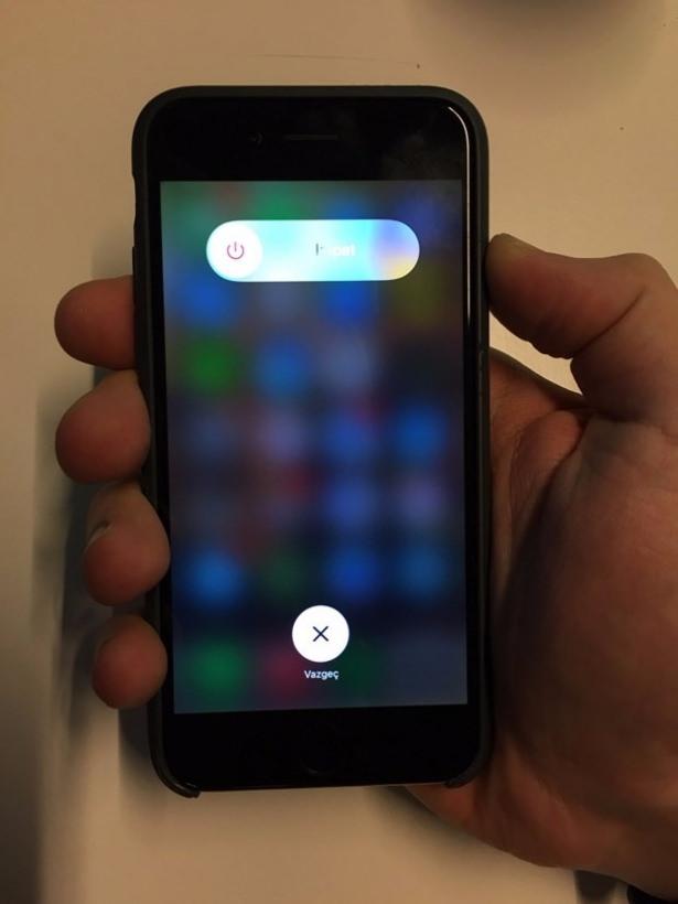 <p>2- Bu işlemin ardından telefonunuzun kapanma ekranı ile karşılaşacaksınız.</p>

<p> </p>
