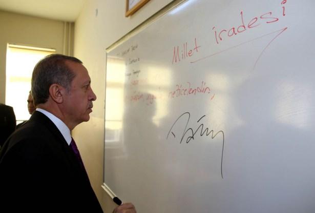 <div>Pursaklar Alparslan Caddesi üzerinde bulunan okulu ziyaretinde konuşan Erdoğan, vatandaşları ve öğrencileri selamladı ve öğrencilere başarılı bir gelecek temenni etti.</div>

<div> </div>
