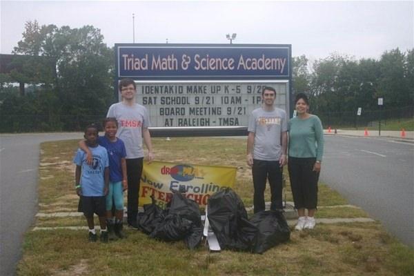 <p>Kuzey Carolina: Triad Matematik ve Bilim Akademisi<br />
<br />
-Triangle Matematik  ve Bilim Akademisi</p>

<p> </p>
