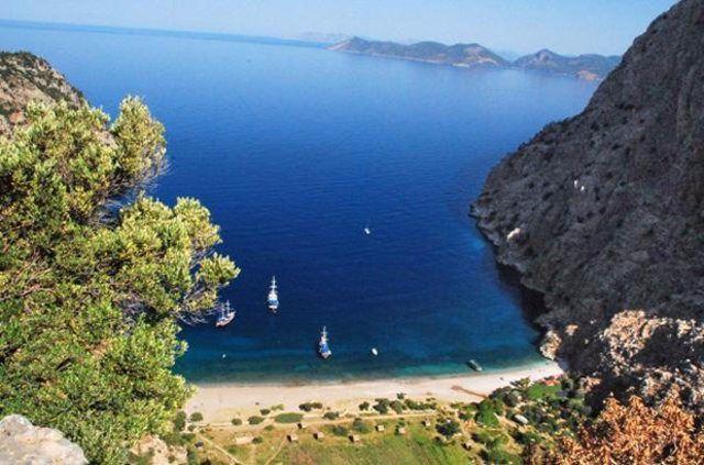<p>Faralya</p>

<p>Fethiye</p>
