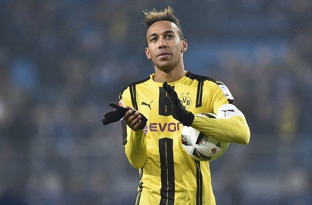 <p>#16 PIERRE-EMERICK AUBAMEYANG | BORUSSİA DORTMUND & GABON</p>

<p> </p>
