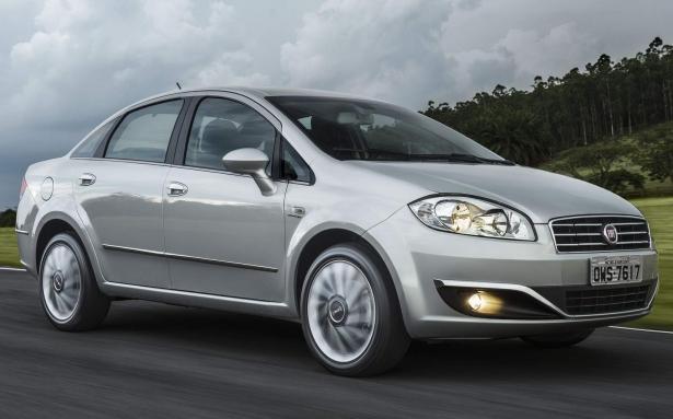<p>Fiat Linea 45 bin 900 TL, 15 bin TL'lik kısmı için 15 ay faizsiz kredi sunuluyor.</p>
