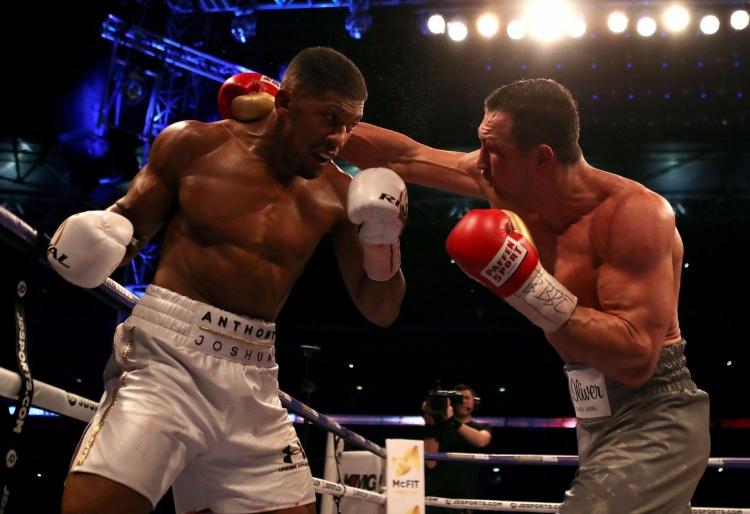 <p><strong>Anthony Joshua: </strong>15 milyon Pound</p>
