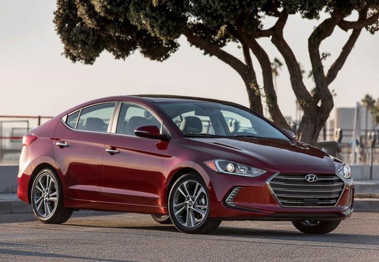 <p><span style="color:#FFA07A"><strong>HYUNDAI ELANTRA</strong></span></p>
