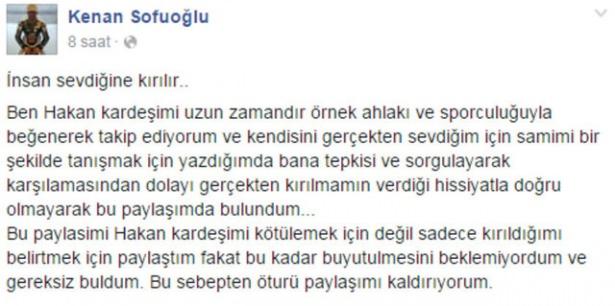 <p>Kenan Sofuoğlu, milli futbolcu ile yaptığı görüşmenin ardından sosyal medya hesabından şu paylaşımda bulundu: "Hakan Çalhanoğlu, beni tanıyıp tanımaman önemli değil, ama seni seven birine bu şekilde cevap vermen sana yakışmadı"</p>
