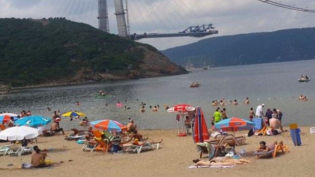 <p>Kuzey Marmara otoyolunda bazı bölümlerinde karayolu tamamlandı ve asfaltlanarak hizmete hazır hale getirildi.</p>