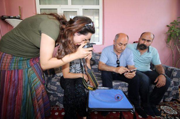 <p>Yaptıkları araştırmaya göre, böceğin özellikle Uzakdoğu ülkelerinde çok prim yapan değerli bir canlı olduğunu belirten Özdil, "Hobi olarak besleyenler varmış. İnternet verilerine göre 90 bin dolar gibi ciddi bir değeri varmış. Tabi onu tam olarak bilmiyoruz. </p>
