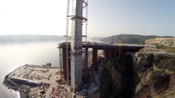 <p>Riva giriş ve çıkış ile Çamlık çıkış portalleri tamamlandı, tünel imalatları çeşitli aşamalarda devam ediyor.</p>
