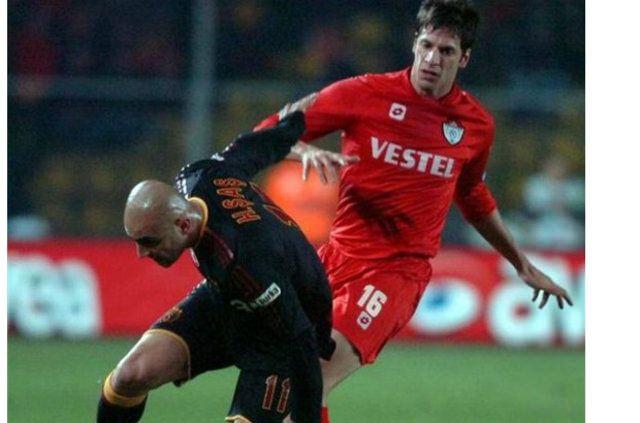 <p>HASAN ŞAŞ - HAKAN BALTA</p>