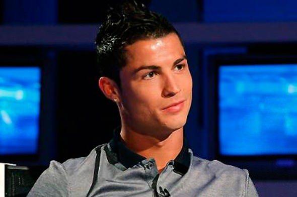 <p>"İnsanlar beni yakışıklı, zengin ve yetenekli olduğum için yuhalıyor." <br />
<br />
Cristiano Ronaldo.</p>