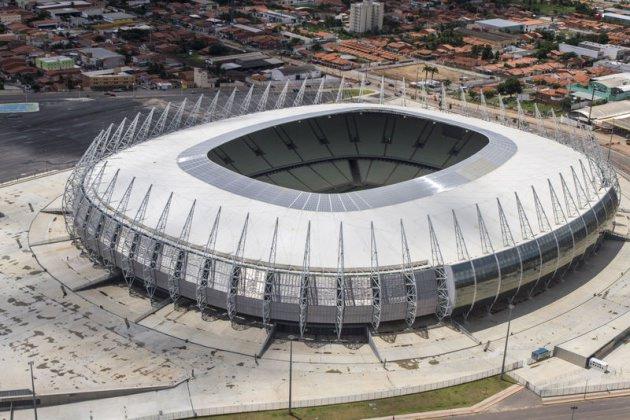 <p><strong>Stat:</strong> Castelao<br /><strong>Şehir:</strong> Fortaleza<br /><strong>Kapasite:</strong> 60.348</p>