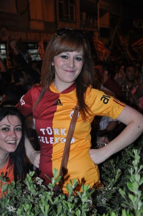 <p>Haydi Galatasaraylı Giy Formanı, Tak Atkını Çık Sokaklara Meydanlara, Gün Senin Günün Unutma! Yürü GURURLA!</p>