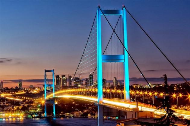 <p>İstanbul: 9 milyon 997 bin 24 seçmen, 32 bin 165 sandıkta oy kullanacak.</p>