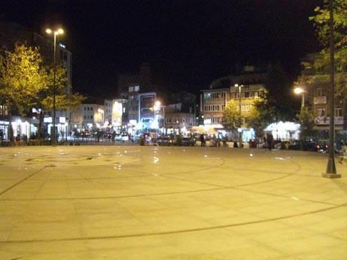 <p>Çorlu Nüfusu: 190 Bin 792 Bağlı olduğu il: Tekirdağ</p>