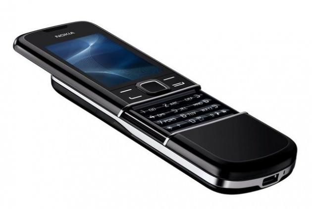 <p>2005-Nokia 8800</p>