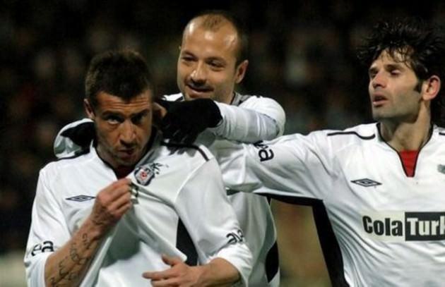 “İzmir’de Tümer’in gecesi” BJK 3-2 FB (3 Mayıs 2006) Fenerbahçe’nin 23 yıllık kupa özlemini daha da alevlendiren maç. 2006 yılının Türkiye Kupası finalinde Siyah-Beyazlılar rakibini 3-2 yenerek kupayı müzesine götürürken, maçın tartışmasız yıldızı 2 gol 1 asistle oynayan ve bir ay sonra Fenerbahçe’ye transfer olacak olan Tümer’di. 