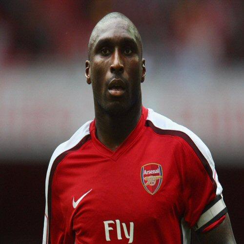 Sol Campbell   Oynadığı takımlar: Tottenham-Arsenal 