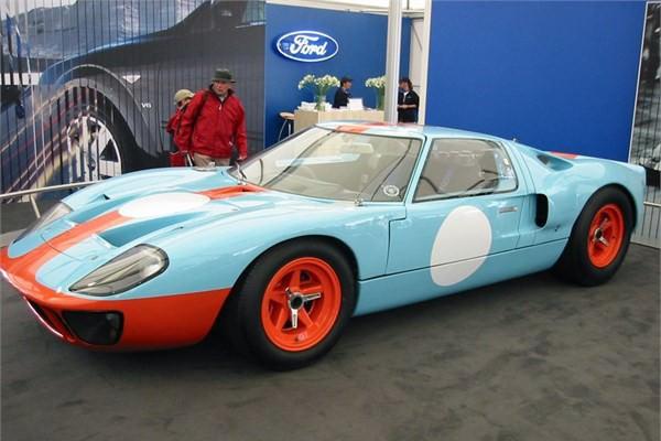 <p>10. Ford GT40</p>