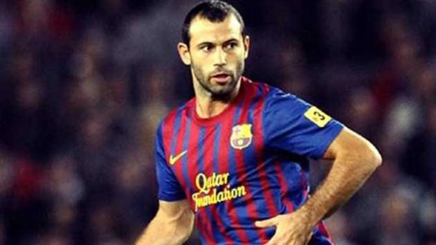 60. Javier Mascherano - Barcelona