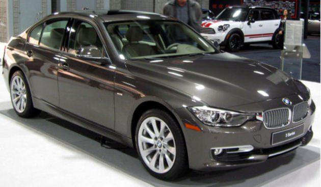 En iyi spor sedan otomobil: BMW 328i Düşük yakıt tüketimi ve yüksek performansı ile BMW'nin 1975'ten bu yana üretilen 3 serisinin en gözde otomobillerinden.