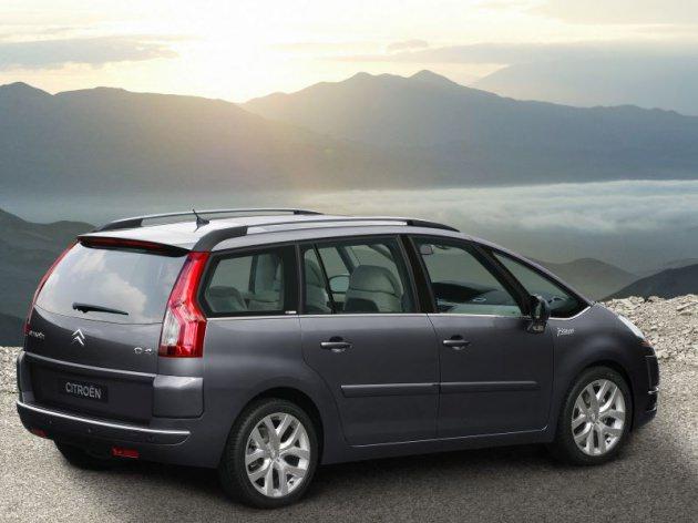 <p>37- Citroen C4 Picasso - 103 (361)</p>