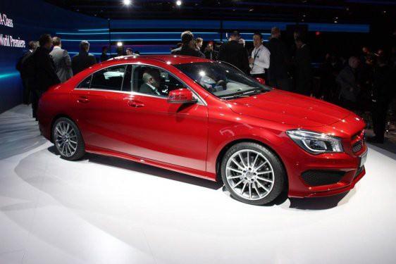 CLA, Mercedes'in yeni bir segmente girişi için geniş kapsamlı bir pazarlama kampanyasında önemli bir rol oynayacak.