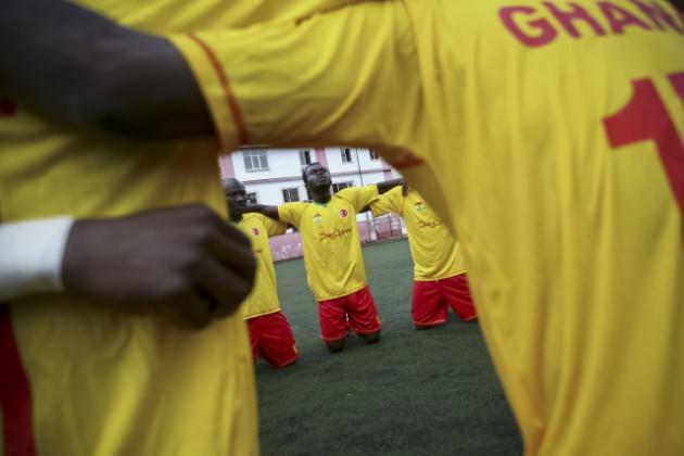 Bülent Doruk AA Ünlü bir futbolcu olma hedefiyle Türkiye`ye gelen Afrikalı futbolcular.