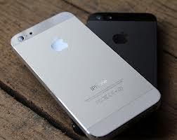 iPhone 5 8 megapiksel dahili kamerası olan iPhone 5, 3264x2448 piksel çözünürlüğünde fotoğraf çekimi yapabiliyor. Düşük ışık modunda da vasat olmayan fotoğraflara imza atabiliyor. 