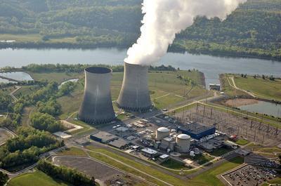 Enerji sektörü ücret artışı 2012 yılında yüzde 15,9 iken, bu oran 2013 yılında yüzde 8,6’ya düştü