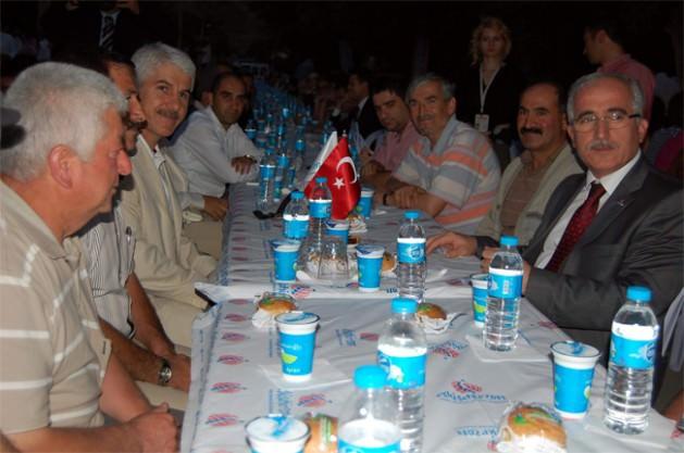 Türkiye'nin dört bir tarafında iftar sevinci