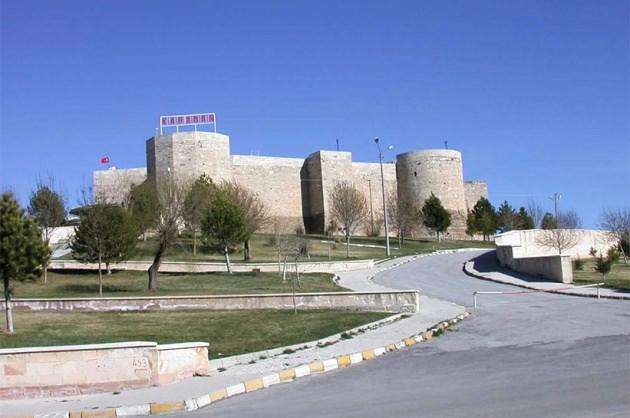 <p>Karaman: 165 bin 158 seçmen, 669 sandıkta oy kullanacak.</p>