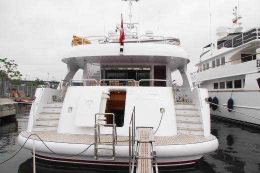  Tekne 36 metre uzunluğunda. 