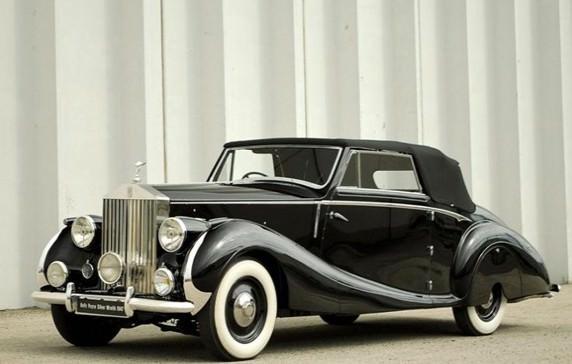 <p>07. Wraith / Rolls-Royce</p>