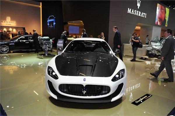 <p>Maserati</p>