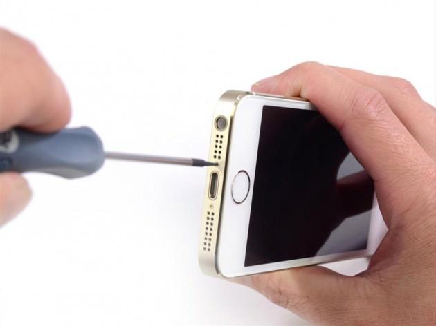 <p>Telefonun özelliklerini kısaca hatırlayalım: <br /><br />-64 bit A7 işlemci, <br />-M7 hareket sensörü, -16,32,64 GB dahili bellek seçenekleri, <br />-10.1 cm (4 inç) ekran, 326 ppi çözünürlük...</p>