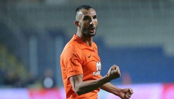 <p>Yalçın Ayhan Başakşehir ====> Yeni Malatyaspor</p>
