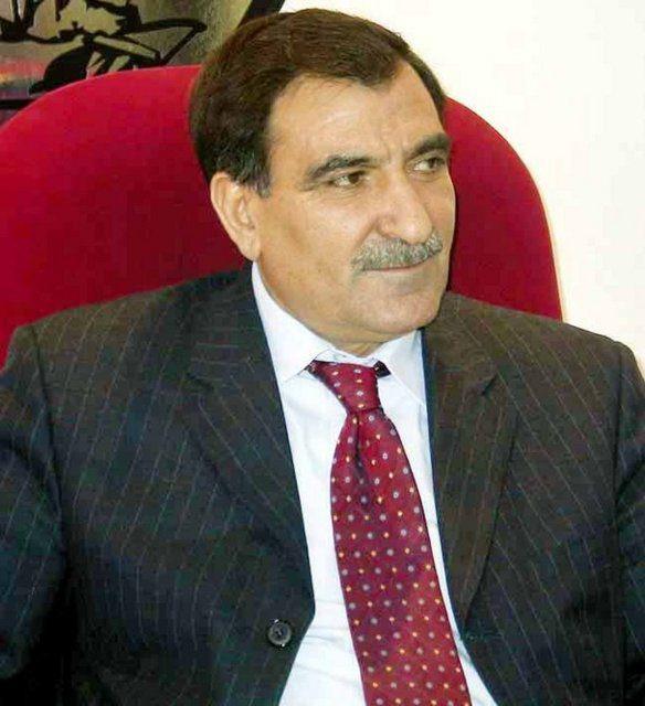 <p>BAKİ AYDIN Muhabirler: Elazığspor'un kondisyonu yok! Elazığspor Başkanı Baki Aydın: Alırız!</p>