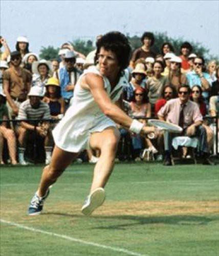 Billie Jean King 1943- Tarihin en önemli kadın atletlerinden biri olan Billie Jean, kadın sporcuların eşit haklarda yarışabilmesi için savaştı. Yirmisi Wimbledon`dan olmak üzere 67 madalya kazandı.