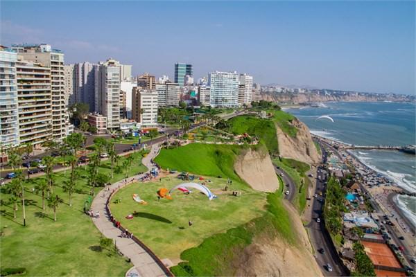 <p><strong>PERU</strong><br /> Büyüme hızı: Yüzde 5,6</p>