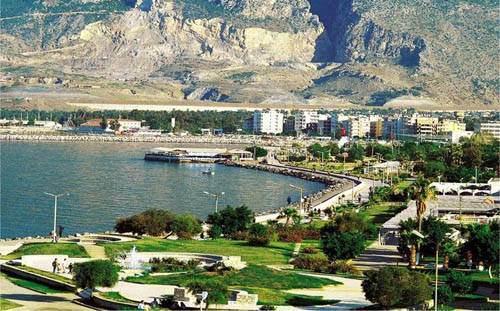 <p>İskenderun Nüfusu: 190.279 Bağlı olduğu il: Hatay</p>
