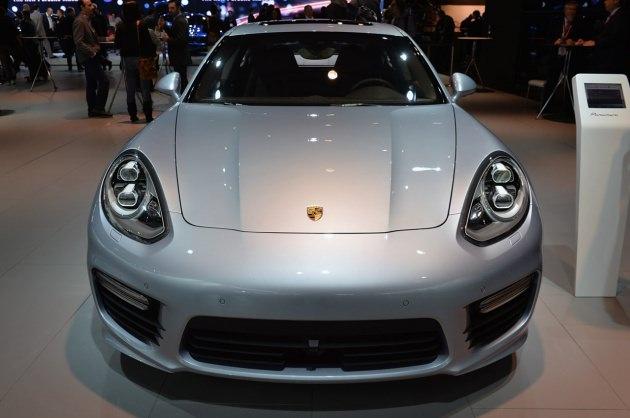 <p>2014 Porsche Panamera</p>