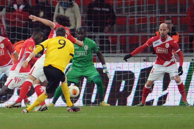 <p><strong>Belçika:</strong> Yabancı sınırlaması yok. Tüm yabancılar ilk 11'de sahaya çıkabilir. En az 6 futbolcu altyapıdan yetiştirilmelidir.</p>
