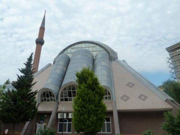 <p>KOZYATAĞI MODERN MEHMET ÇAVUŞ CAMİ</p>