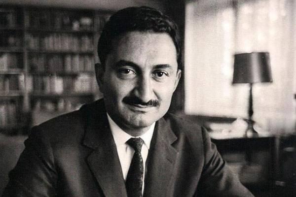 <p><strong>Karaoğlan da IMF ile anlaştı</strong><br /> <br />1971-78 yılları arasında IMF'den borç almayan Türkiye, 1978 yılında "Karaoğlan" lakaplı Bülent Ecevit döneminde IMF'nin kapısını çaldı. Ecevit 1978-79 yıllarında toplam 320 milyon SDR'lik stand-by anlaşmalarına imza attı.</p>