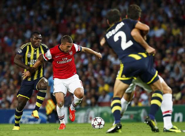 <p>Fenerbahçe resmen kötü evlat gibi. Atsan atılmaz. Satsan satılmaz. Ne yaparsa yapsın yine de seviyoruz</p>
