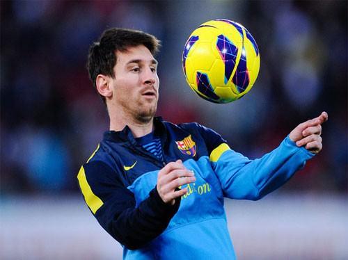  11 Kasım’daki Mallorca maçında 2 gol kaydeden Messi, yıl içindeki gol sayısını 76’ya çıkararak dünyanın gelmiş gelmiş en iyi futbolcularından biri olarak kabul edilen Brezilyalı Pele’yi geride bırakmıştı. 10 Aralık’taki Real Betis maçında da 2 kez ağları sarsarak ‘Bombacı’ lakaplı Müller’i tarihe gömen Tangocu, 22 Aralık’taki Vallodolid karşılaşmasında da 91. golünü kaydetmeyi başardı.  