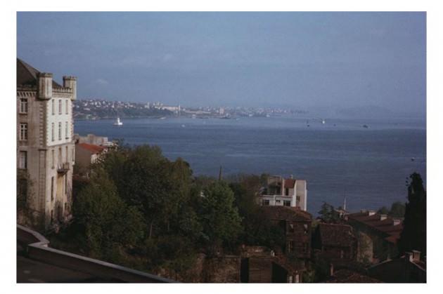 <p>Indiana Üniversitesi, Charles W. Cushman fotoğraf koleksiyonundan eski İstanbul fotoğrafları çıktı. Günümüze kıyasla daha tenha görülen İstanbul'un bu fotoğrafları 1965 yılında çekilmiş.</p>